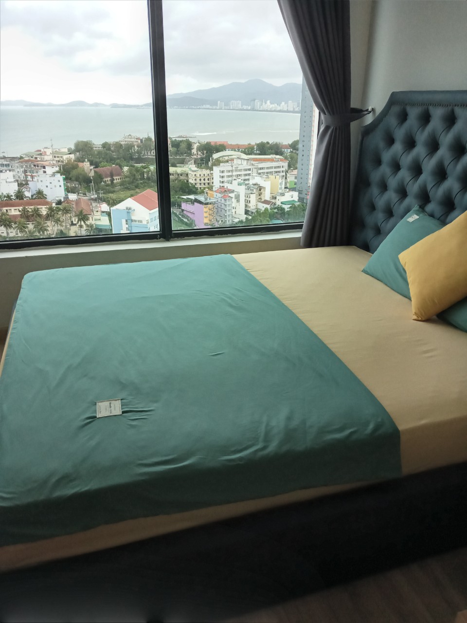 Căn hộ 2 phòng ngủ, view biển