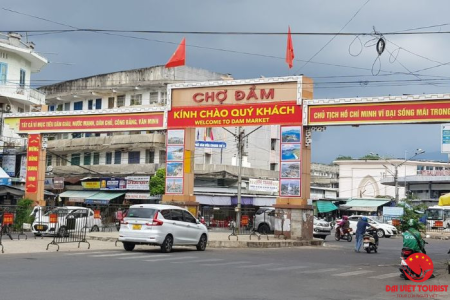Chợ Đầm Nha Trang: Khám Phá Văn Hóa, Ẩm Thực và Mua Sắm
